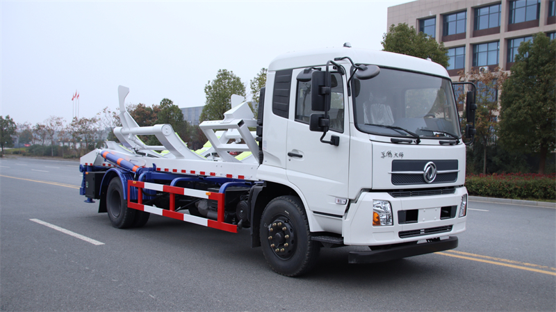 油田公用春风天锦背罐车