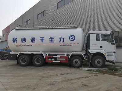 襄阳力生沙浆喜提第7台陕汽德龙干混沙浆车