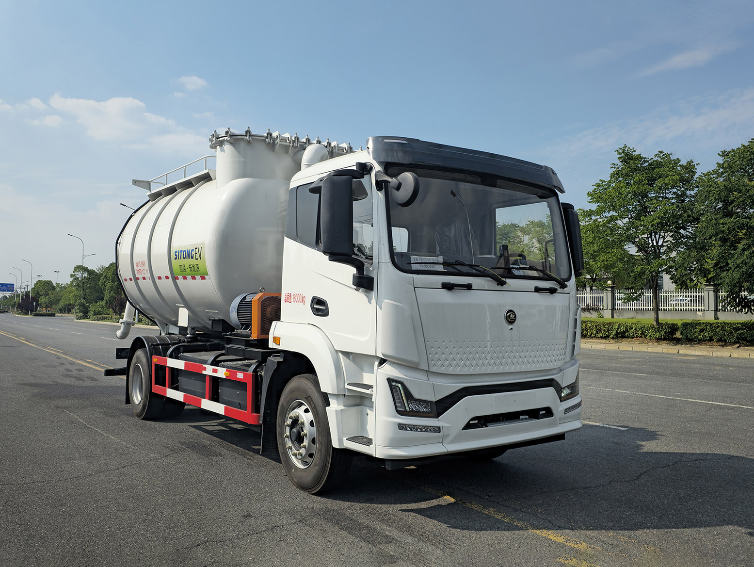 4X2纯电动吸收压送车